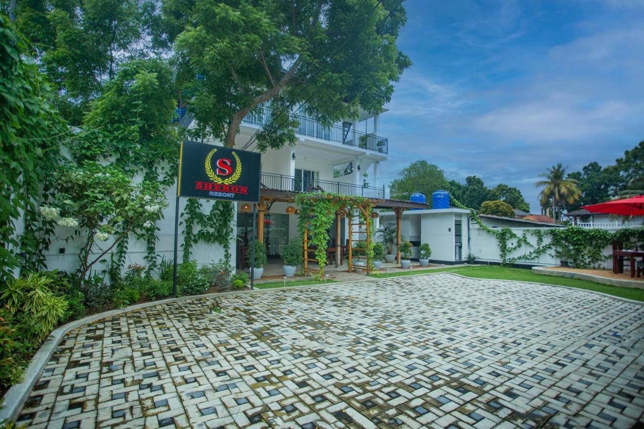 אונה ואטונה Sheron Resort מראה חיצוני תמונה